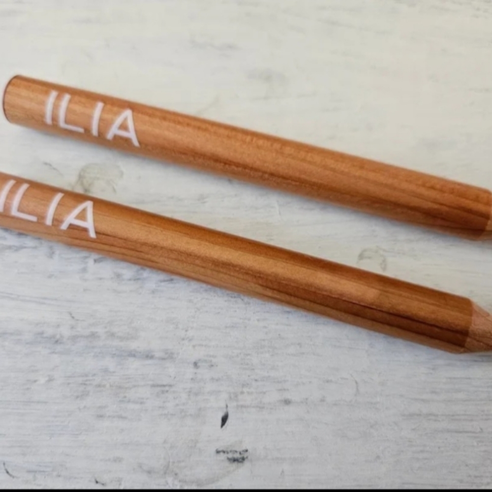 ILIA Lip Sketch Hydrating Crayon Lot of #2 Standard Size PINK DOOR & GENRE - Picture 4 of 7